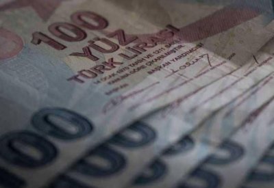  الليرة التركية تهبط إلى أدنى مستوى في تاريخها