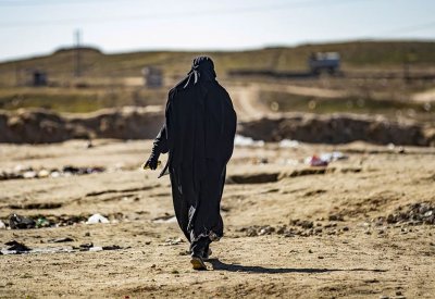 هلع في مخيم الهول بسوريا.. الفيروس يتسلل وخوف من انفجار