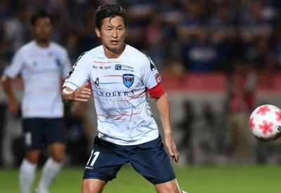 رقم قياسي جديد لأكبر لاعب في العالم بعمر الـ 53