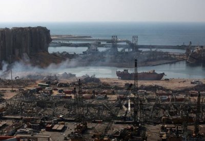 ظل حزب الله في مرفأ بيروت.. أصوات تتعالى "كيف لا يعلم؟"