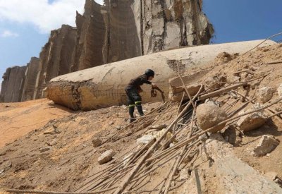  خبراء: عمق حفرة انفجار مرفأ بيروت 43 مترا
