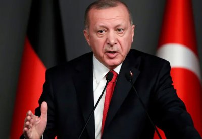 علي باباجان يحمل حزب أردوغان مسؤولية أزمة تركيا الاقتصادية