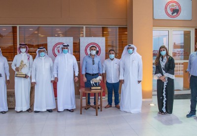 عيسى بن عبدالله يتوج الثلاثي الذهبي لبطولة القطان الأولى لجمال الخيل