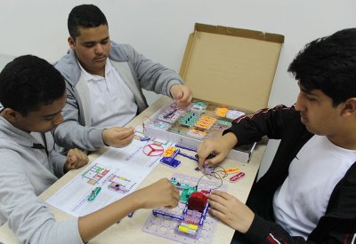 طلبة ثانوي: مشروع "ستيم" شجعنا على الالتحاق بالتخصصات التكنولوجية الحديثة