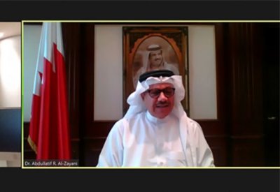 وزير الخارجية يعقد لقاءً مع مدير المعهد الدولي للسلام للشرق الأوسط وشمال أفريقيا