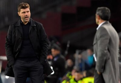 عدو برشلونة اللدود يقترب من تدريبه