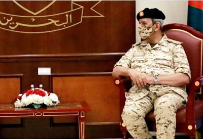 القائد العام لقوة الدفاع يستقبل قائد القوات البحرية الأمريكية في القيادة المركزية قائد الأسطول الخامس 