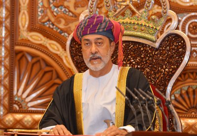 بالصور: تعرف على المسؤولين بالجهاز الإداري الجديد في عمان