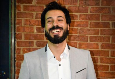 محمد علي حسين ممثلاً ومؤلفًا في فيلم سينمائي أوروبي عن "الكورونا"   ​