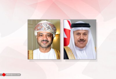 سعادة وزير الخارجية يجري اتصالاً هاتفيًا مع وزير خارجية سلطنة عمان