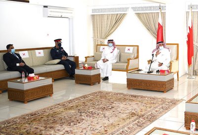 محافظ المحرق: نشيد بتعاون المآتم وفق المصلحة الوطنية العليا والجهود الوطنية