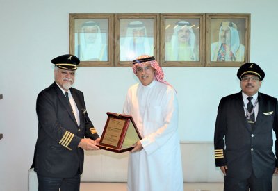 رئيس مجلس إدارة طيران الخليج يستقبل ممثلي نقابة طيارين طيران الخليج