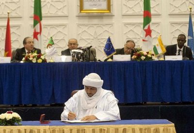  "الحركات الأزوادية" ترحب بتمسك الانقلابيين باتفاق الجزائر 