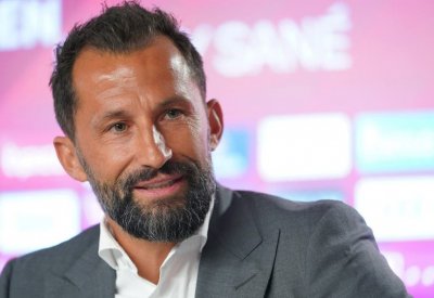 مدير الكرة في بايرن: "كورونا" لا يقلل من قيمة دوري الأبطال