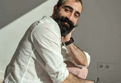 قصة موظف بفيسبوك وابتزاز الحرس الثوري