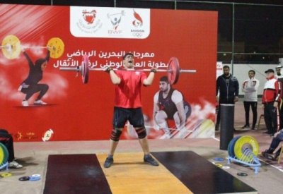 بطل رفع الأثقال حسين علي: وزارة التربية لها دور كبير في دعم مسيرتنا الرياضية
