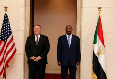 البرهان لبومبيو: دعم أميركا يسرع التحول الديمقراطي بالسودان