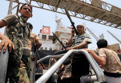 مواجهات عنيفة في الحديدة إثر هجوم حوثي