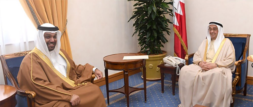 محمد بن مبارك يستقبل وزير المالية