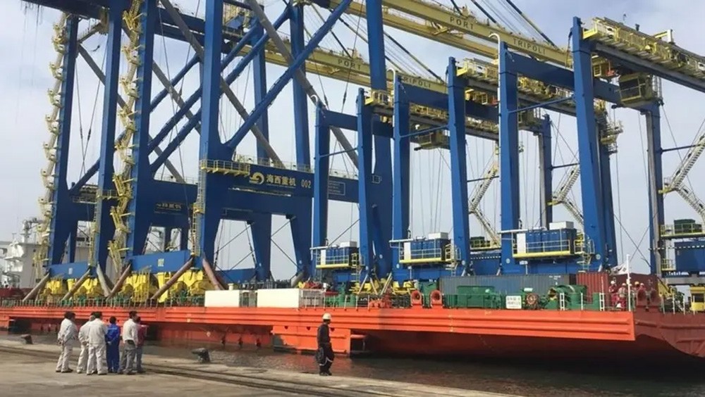 لإبقاء خطوط إمداد لبنان مفتوحة.. سفن الحاويات إلى" مرفأ طرابلس"