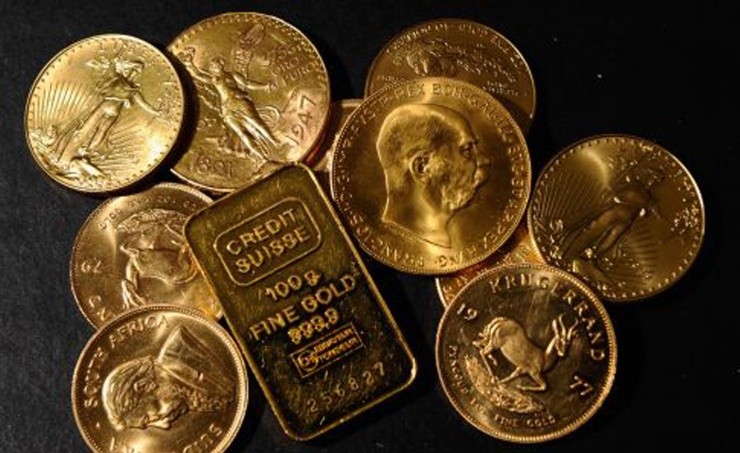 سعر الذهب يتراجع مع ارتفاع سعر الدولار