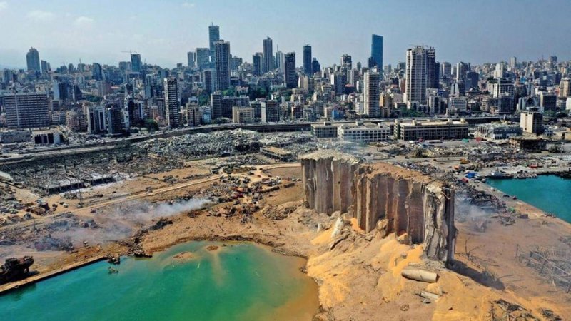 تحذير من "خطر كارثي" بعد 10 أيام على انفجار بيروت