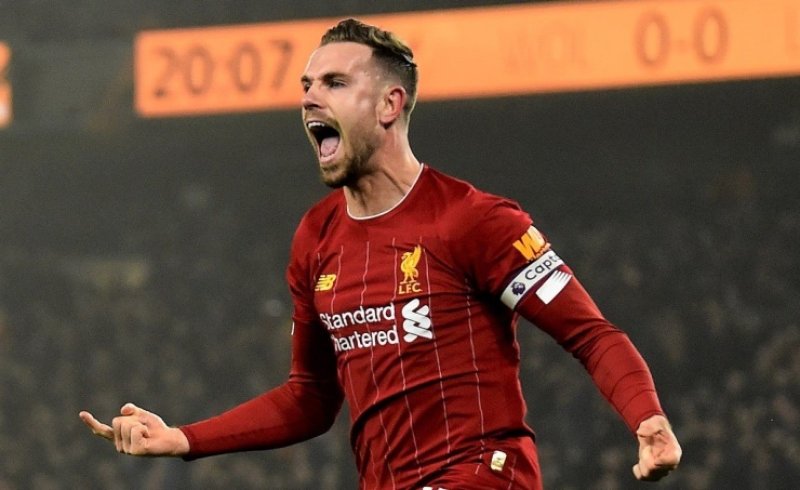هندرسون يفوز بجائزة لاعب الموسم في ليفربول