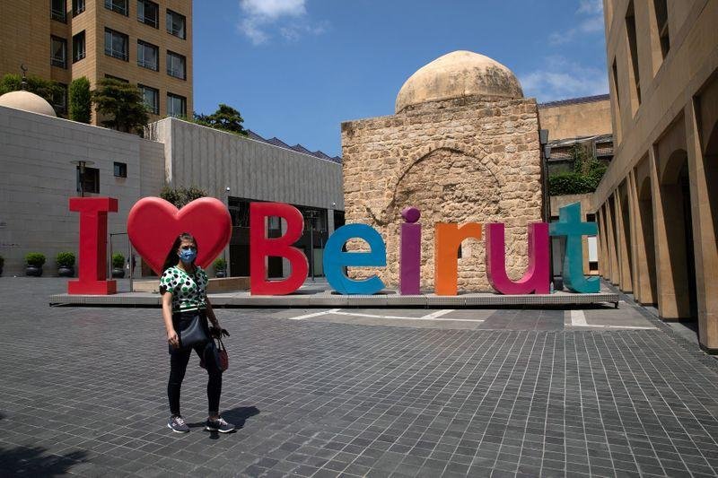لبنان يأمر بإجراءات عزل جزئية جديدة لاحتواء كوفيد-19