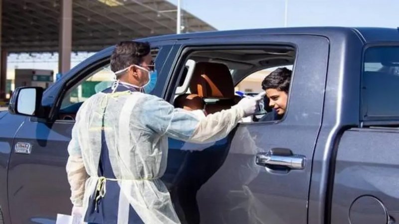 السعودية تسمح بدخول هذه الفئات عبر منافذها البرية