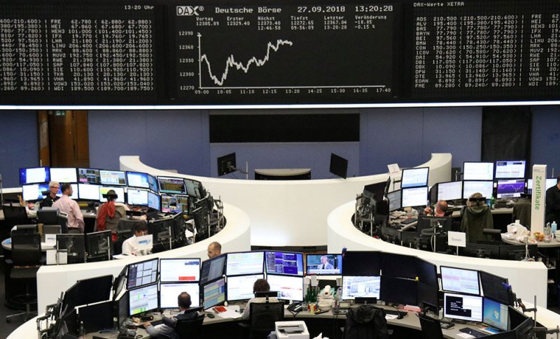 أسهم أوروبا ترتفع مدعومة بتفاؤل إزاء التجارة الأمريكية الصينية