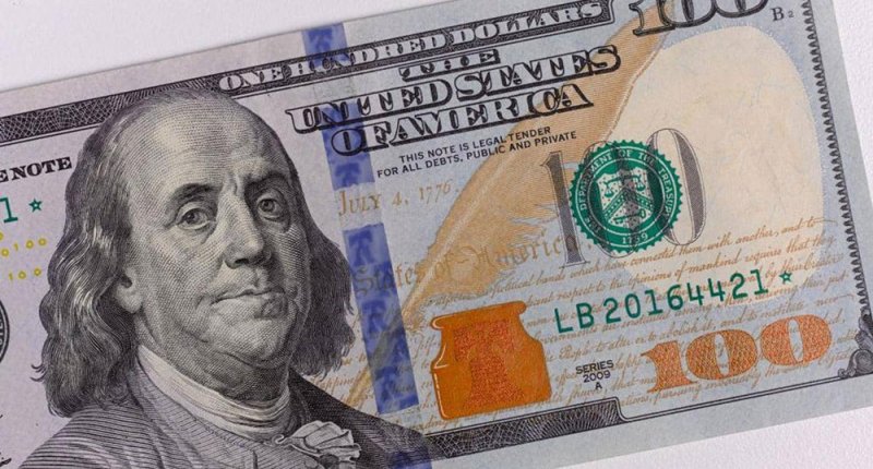الدولار يهبط بعد اتصال ناجح بين أميركا والصين