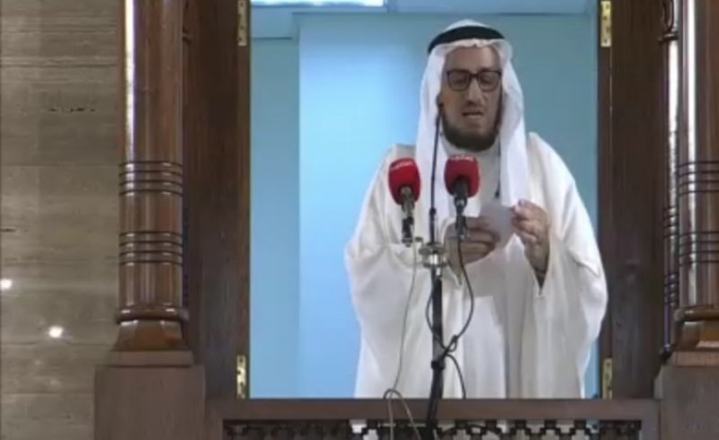 فضيلة الشيخ القطان يهنئ بعودة صلاة الجماعة للمساجد