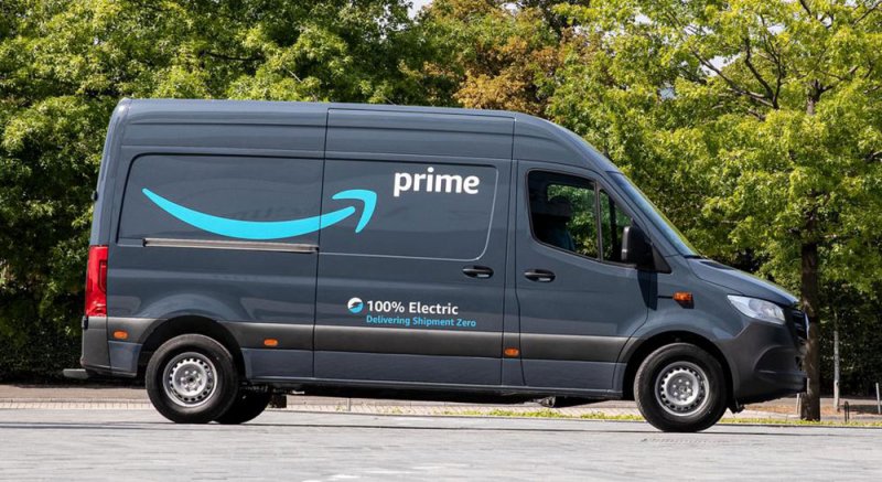 Amazon تطلب 1800 شاحنة كهربائية من Mercedes ضمن خطتها لتقليل الانبعاثات الكربونية