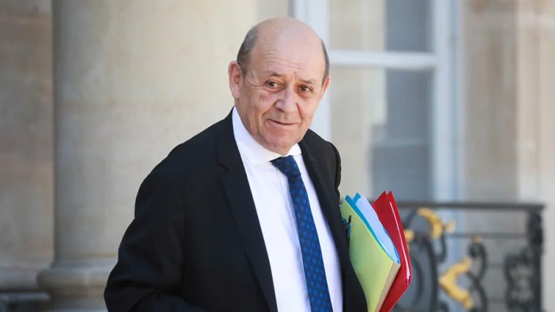 فرنسا تدعو تركيا إلى احترام حقوق الإنسان