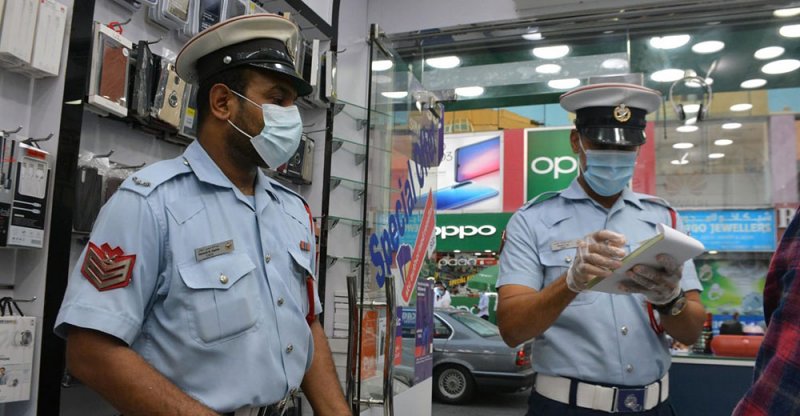 مجموع مخالفات عدم لبس كمامة الوجه في الأماكن العامة بلغ 23094