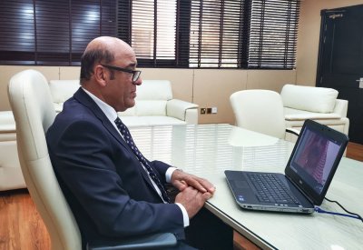 الأمين العام للتعليم العالي يبحث استعدادات الجامعات الخاصة لعودة الدراسة