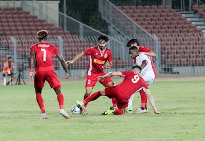 بالصور : المحرق يتصدر دوري ناصر بن حمد