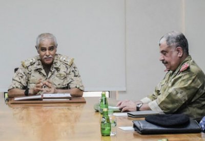 رئيس هيئة الأركان يترأس اجتماع لجنة الدفاع والأمن الوطني‎