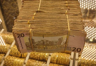 الجنيه السوداني يخسر 42% في 10 أيام