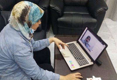 ثانوية العهد الزاهر تُنفذ نشاطًا صيفيًا عن بُعد لطالباتها