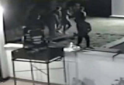 اعتداء جماعي على قاصرتين.. والكاميرات تضبط المجرمين
