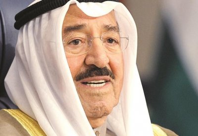 رئيس الوزراء الكويتي: صحة أمير البلاد تشهد تحسنا
