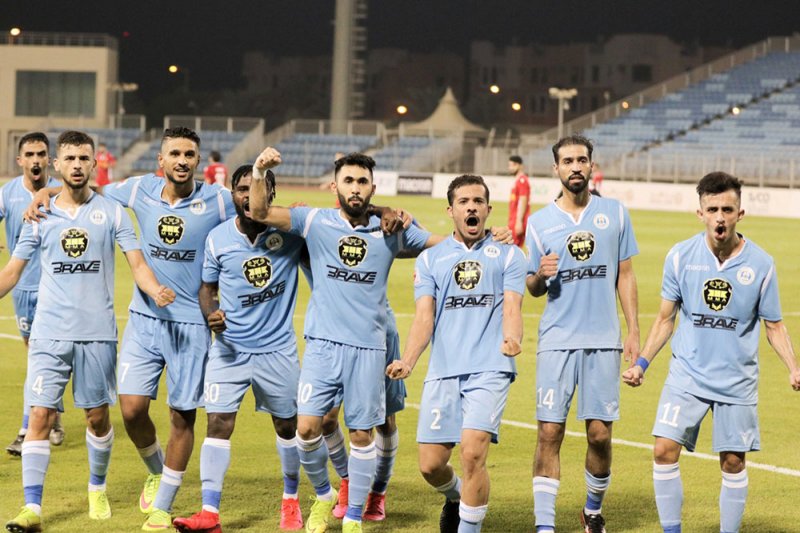 بالصور.. فوز قاتل للرفاع على المحرق يرتقي به لريادة دوري ناصر بن حمد الممتاز