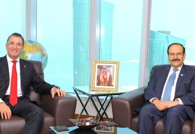 ميرزا يناقش مع القنصل السويسري فرص المشاركة في مجال توليد طاقة الرياح والطاقة الشمسية