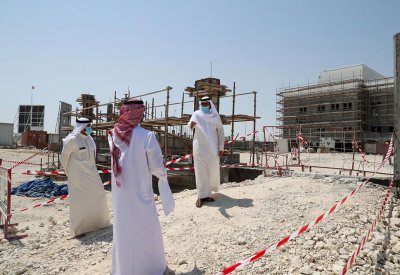 سمو محافظ الجنوبية يقوم بزيارة تفقدية لمدينة خليفة