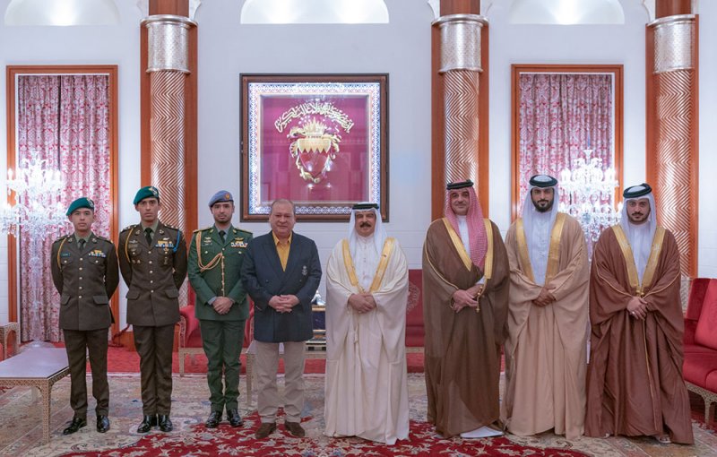 جلالة الملك يستقبل حاكم ولاية وإقليم جوهور دار التعظيم بماليزيا