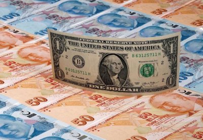 الليرة التركية تهبط إلى مستوى قياسي جديد لها مقابل الدولار