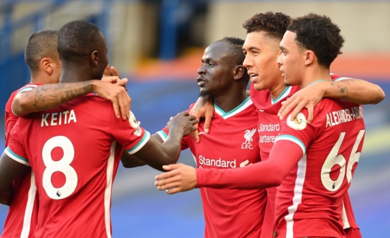 ليفربول يفوز على تشيلسي بهدفين نظيفين في الدوري الإنجليزي