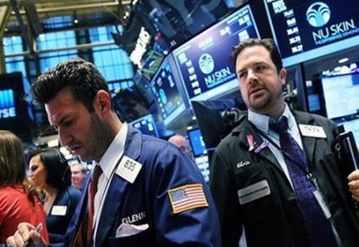 مؤشرات سوق الأسهم الأمريكية تقفل على انخفاض