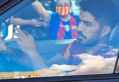 برشلونة في ورطة كبيرة.. وسواريز يصعد بـ"تهديد"
